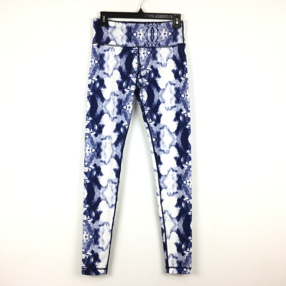 RARE Lululemon Ink Blot Wunder Under Full Length.